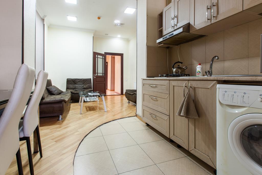 Sweet Home Apartment Tbilisi Rom bilde